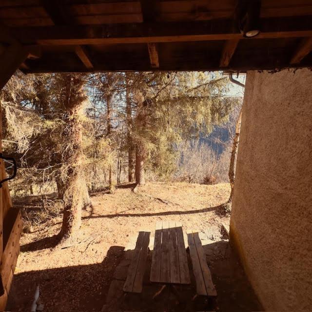 Vila Le Nid Roudela Garin Exteriér fotografie
